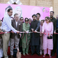 Pink Bus: Free for women, really? Sharjeel inaugurates two new routes
