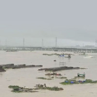 Karachi inundated: Malir, Lyari streams swell amid torrential rains
