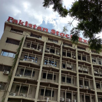 KSE-100 index ends in red, lowers 243 points