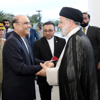 President Zardari, Iran’s Raisi pledge to strengthen bilateral ties