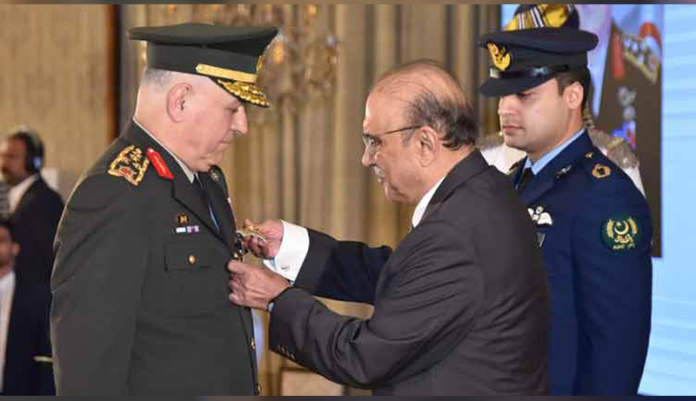 President Zardari confers Nishan-i-Imtiaz (M) award on Turkish CGS