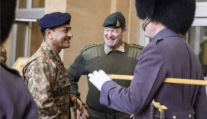 UK Army Chief lauds leadership of COAS Asim