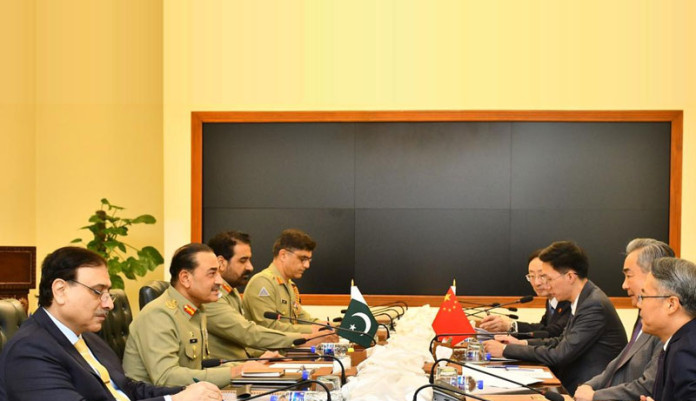 Field Marshal Munir, Chinese FM discuss regional security
