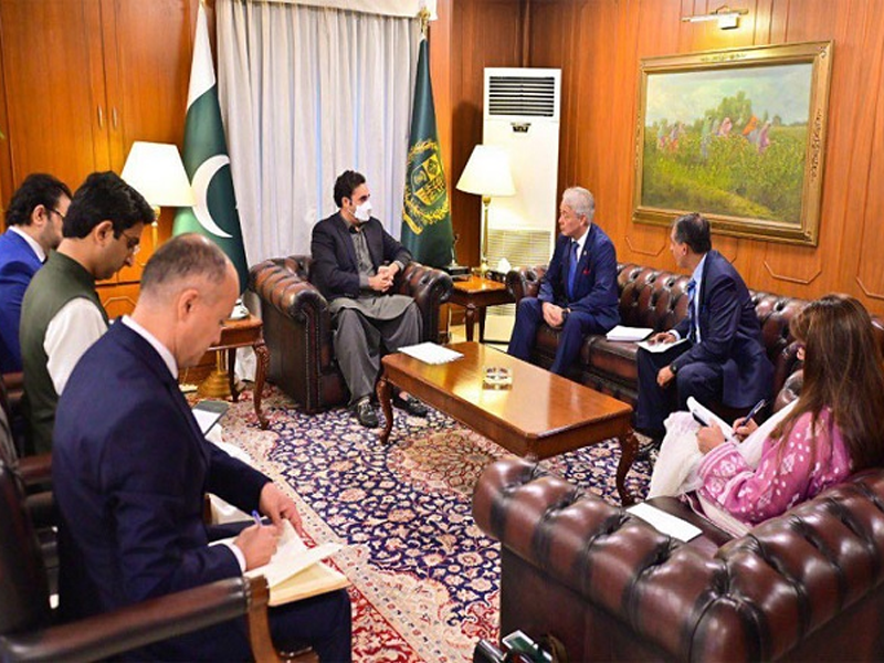 FM highlights Pakistan’s commitment to counter terrorism, separatism