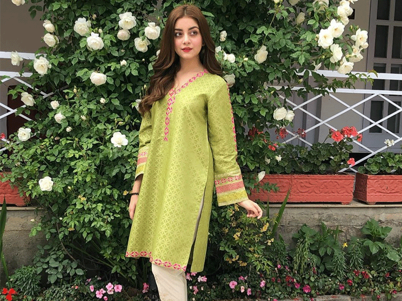 Alizeh Shah’s dance video goes viral Alizeh Shah’s dance video goes viral