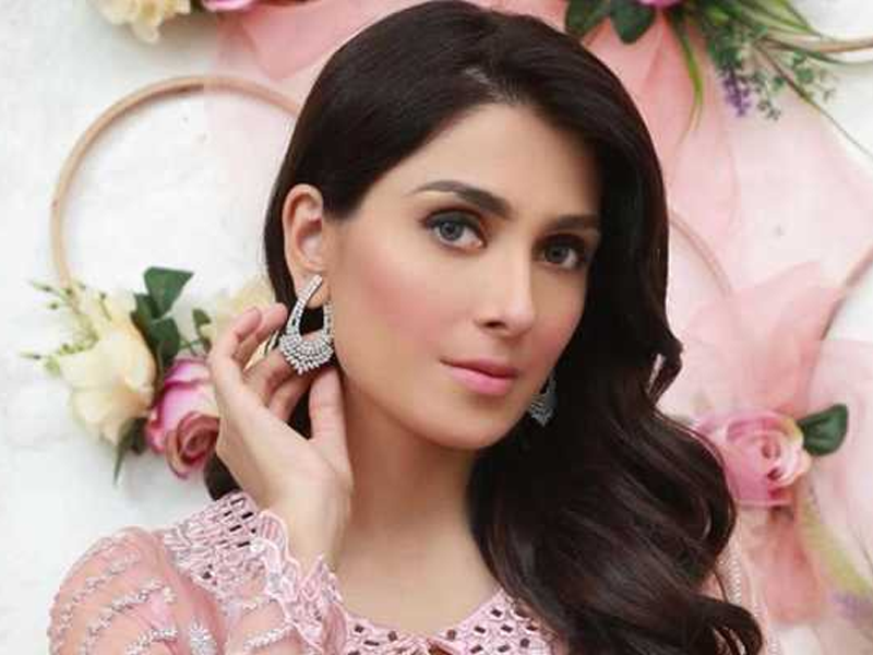 Ayeza reveals her favourite male co-stars Ayeza reveals her favourite male co-stars