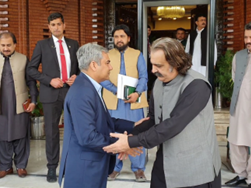 Mohsin, Gandapur vow to work together to combat terrorism