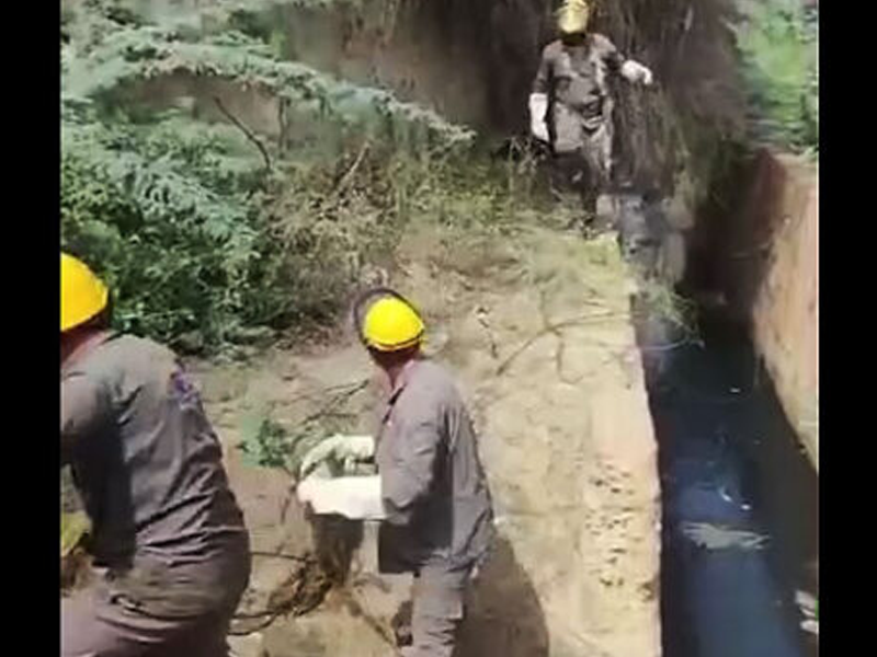 KE removes 800 kundas in Surjani Town, Korangi Industrial Area KE removes 800 kundas in Surjani Town, Korangi Industrial Area