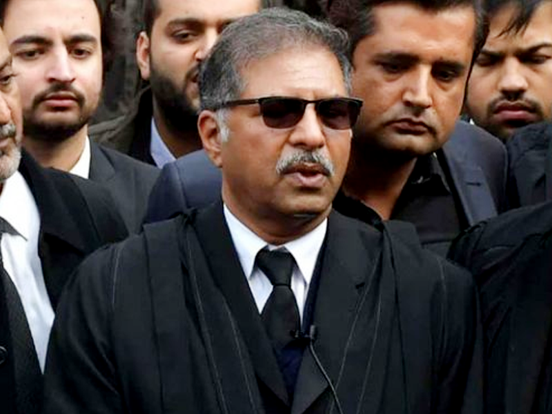 If govt bans PTI, SC will nullify decision: Senator Ali Zafar