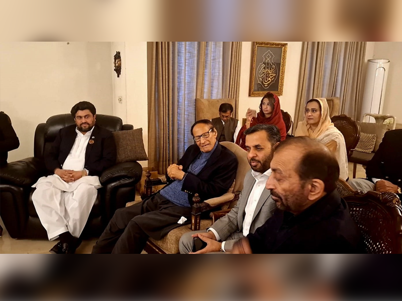 Ch Shujaat vows to take all political parties on board
