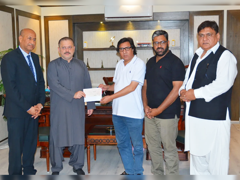 Sharjeel Memon hands over cheque of Rs50 million grant to KPC Sharjeel Memon hands over cheque of Rs50 million grant to KPC