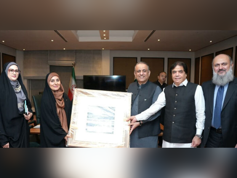 Pakistan, Iran discuss expanding maritime trade