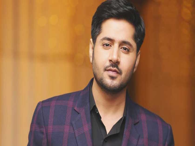 Imran Ashraf’s sister opens up about his cold behavior Imran Ashraf’s sister opens up about his cold behavior