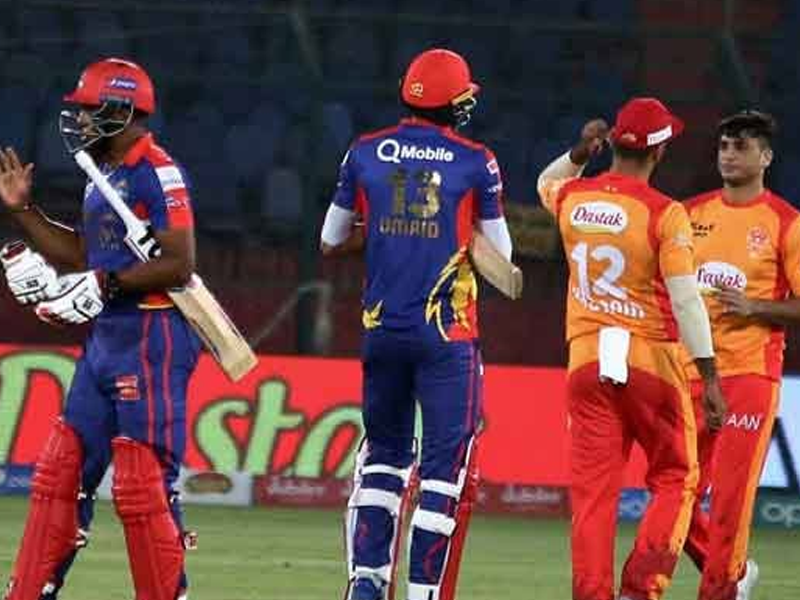 Islamabad United sail to victory over Karachi Kings