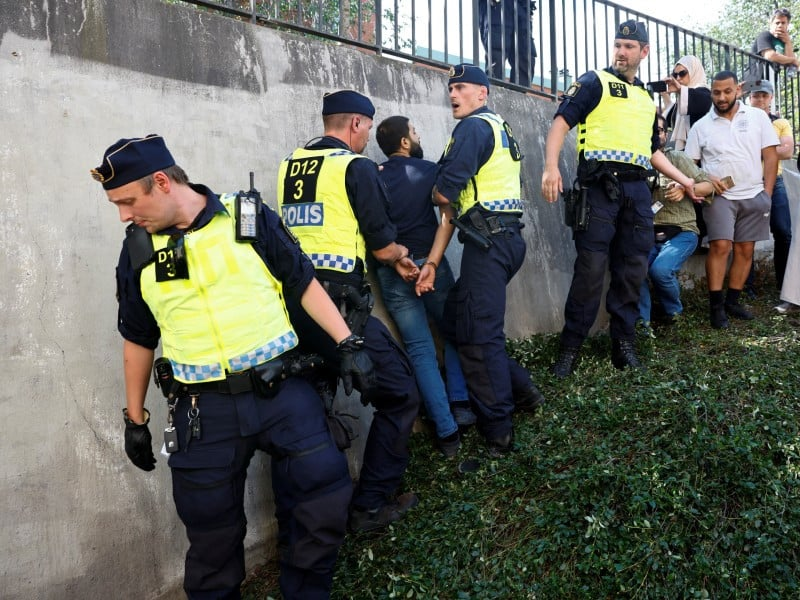 Man desecrates Holy Quran outside Stockholm masjid on Eid holiday Man desecrates Holy Quran outside Stockholm masjid on Eid holiday