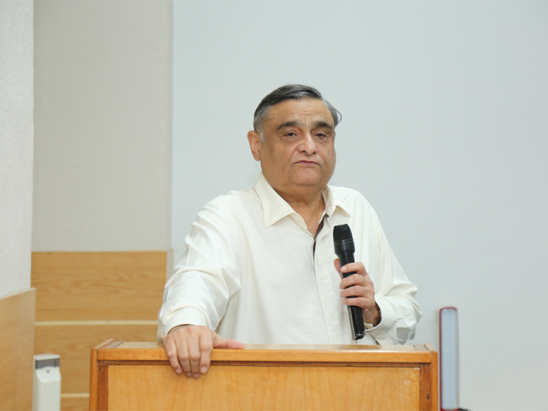 Dr Asim Hussain paid rich tribute to Defence Day martyrs Dr Asim Hussain paid rich tribute to Defence Day martyrs