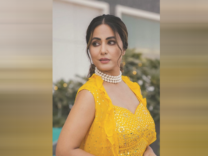 Hina's graceful classical dance performance leaves fans in awe Hina's graceful classical dance performance leaves fans in awe