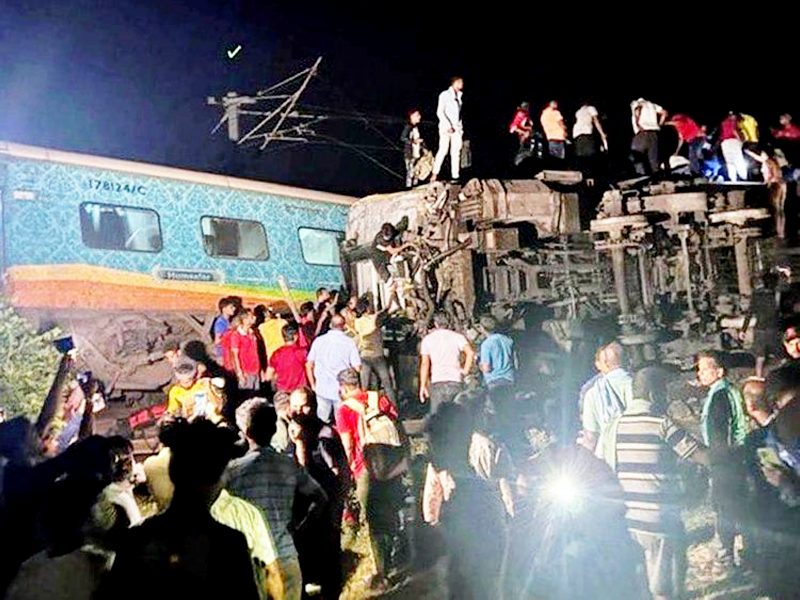 At least 50 dead, 300 injured in train collision in India