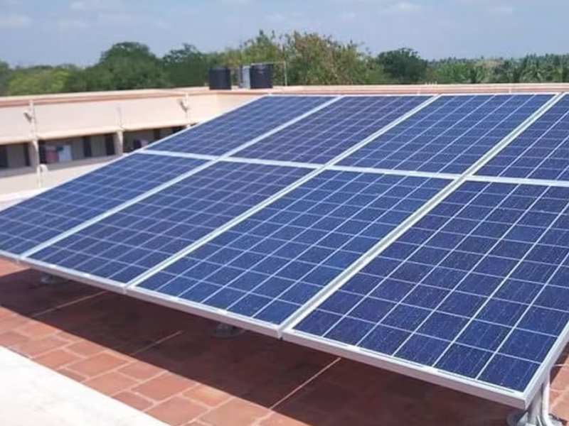 Sindh to distribute 200,000 solar panels in August Sindh to distribute 200,000 solar panels in August