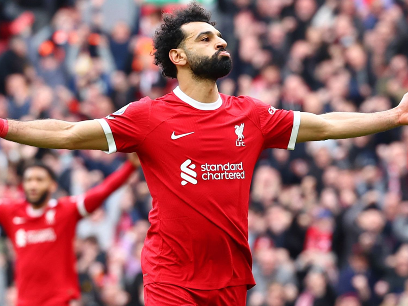 Salah caps fightback as Liverpool go top