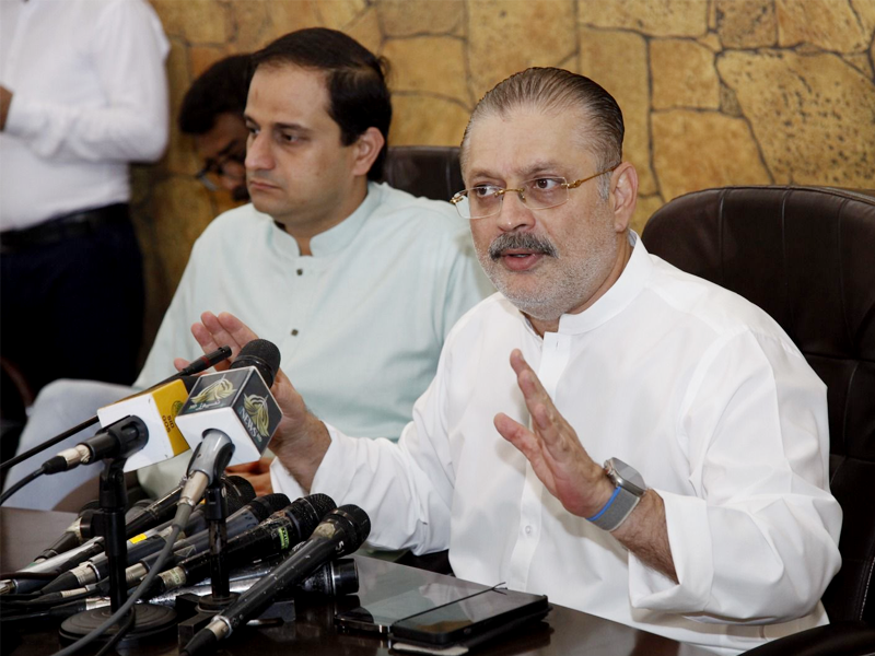 Sindh Cabinet members demand suo motu notice of Imran's recent interview, Alvi's activities in Presidency