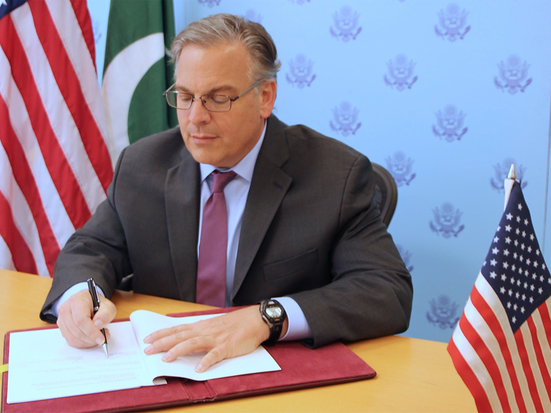 US extends debt relief to flood-ravaged Pakistan