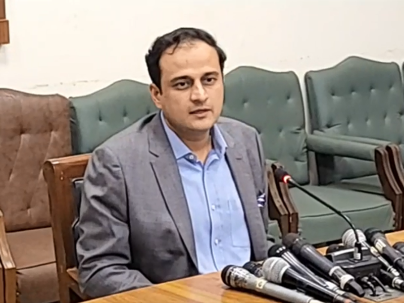 ‘Loved KMC instead of loving pocket’, Wahab resigns as Administrator Karachi ‘Loved KMC instead of loving pocket’, Wahab resigns as Administrator Karachi