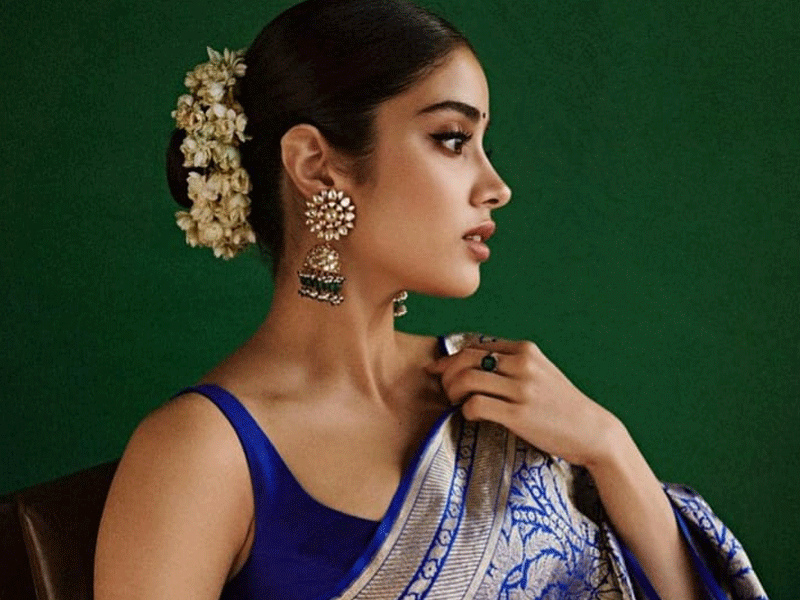 Janhvi Kapoor wears a Mahima Mahajan saree for a desi vibe Janhvi Kapoor wears a Mahima Mahajan saree for a desi vibe