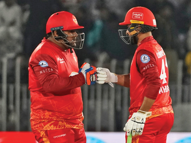 Islamabad United edge Gladiators to qualify for PSL 8 playoffs