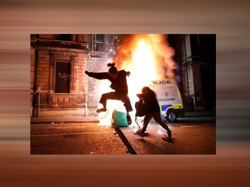 Rally turns violent, media, police attacked by protestors Rally turns violent, media, police attacked by protestors