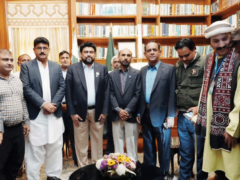 Members Sindh Media Forum, Gov Tessori discuss democracy, issues Members Sindh Media Forum, Gov Tessori discuss democracy, issues