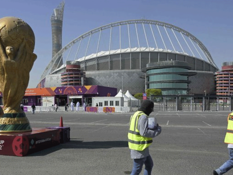 Qatar official says '400-500' died on World Cup projects