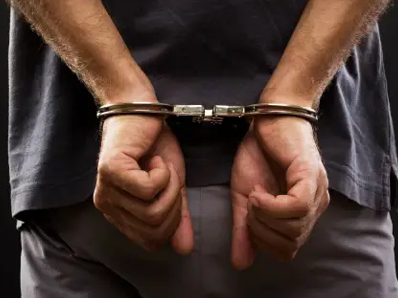Karachi: Banned outfit commander arrested after shootout Karachi: Banned outfit commander arrested after shootout