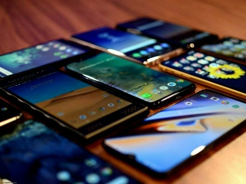 Mobile phone manufacturing up 168pc in 5MCY24 Mobile phone manufacturing up 168pc in 5MCY24