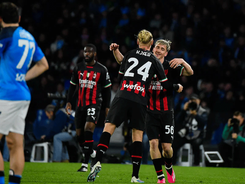 Milan lambastes brakes on Napoli Milan lambastes brakes on Napoli