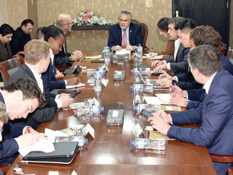Ishaq Dar holds talks with delegation from top investment institutions worldwide