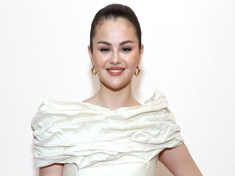 Selena Gomez set to star as Britney Spears in upcoming biopic Selena Gomez set to star as Britney Spears in upcoming biopic