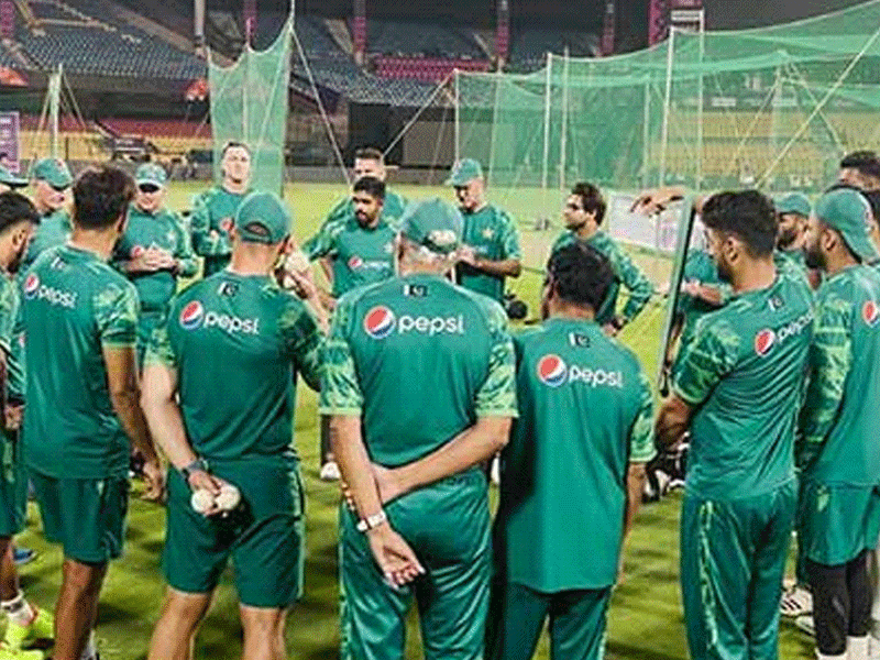 Pakistan cricket team shows solidarity with Palestinians amid Gaza war