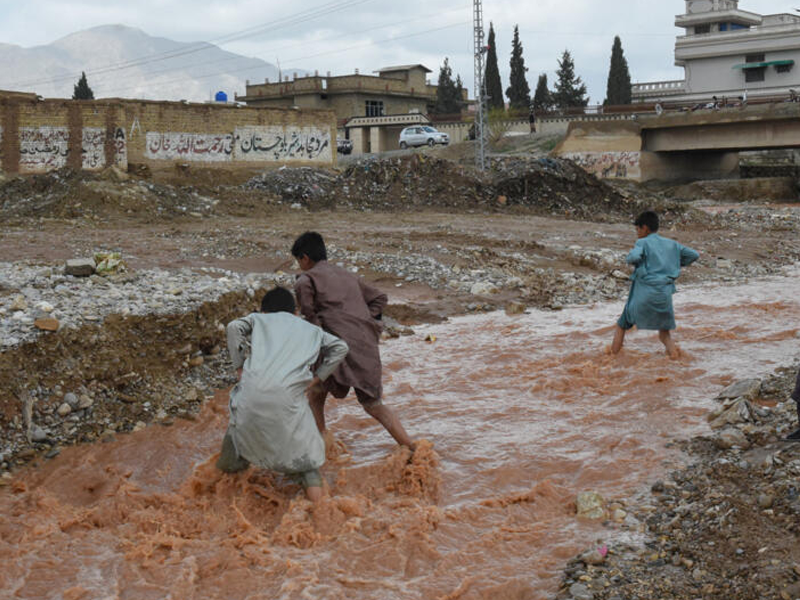 Lightning, downpours kill 41 people across Pakistan