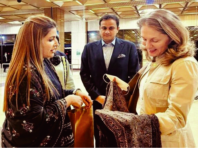 Marri welcomes Jordan’s Princess Sarah in Karachi Marri welcomes Jordan’s Princess Sarah in Karachi