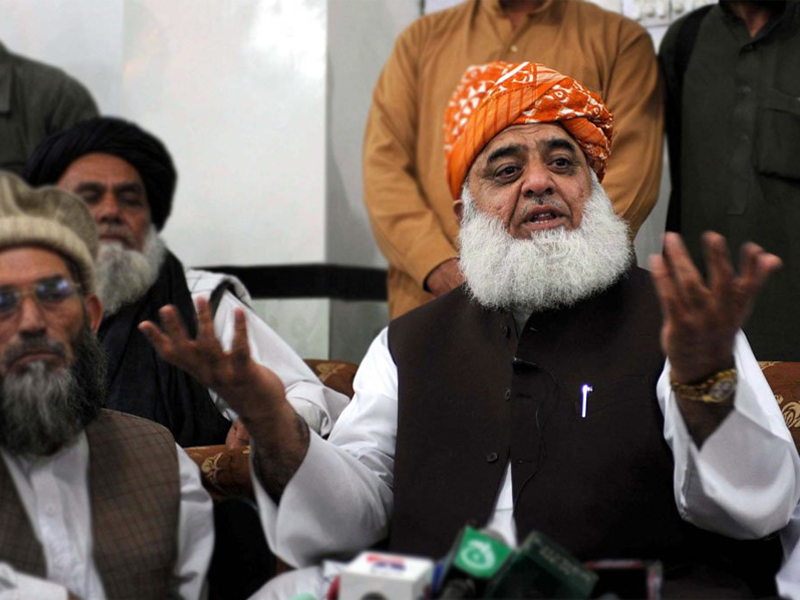 JUI-F Chief Fazl ‘unhappy’ over delaying action against PTI Chairman JUI-F Chief Fazl ‘unhappy’ over delaying action against PTI Chairman