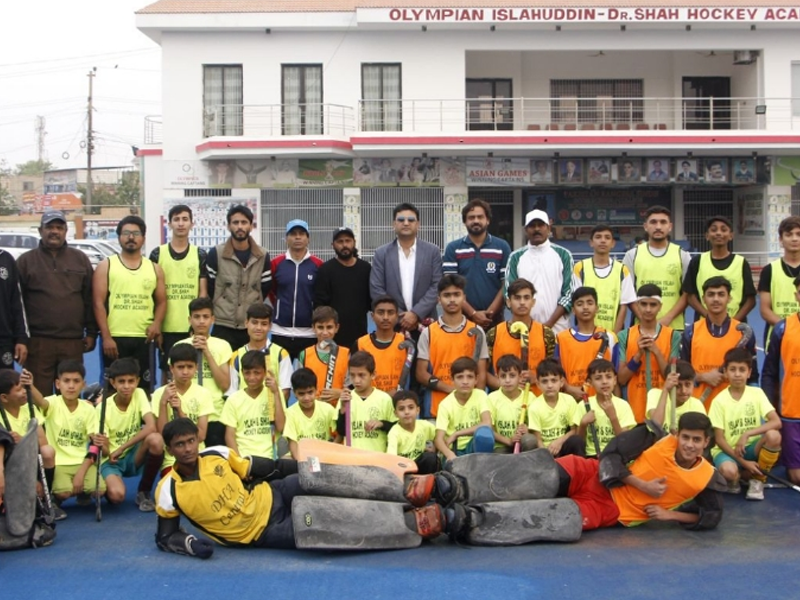 IMHA Green Girls and IMHA Blues boys win Kashmir Day Festival Hockey match