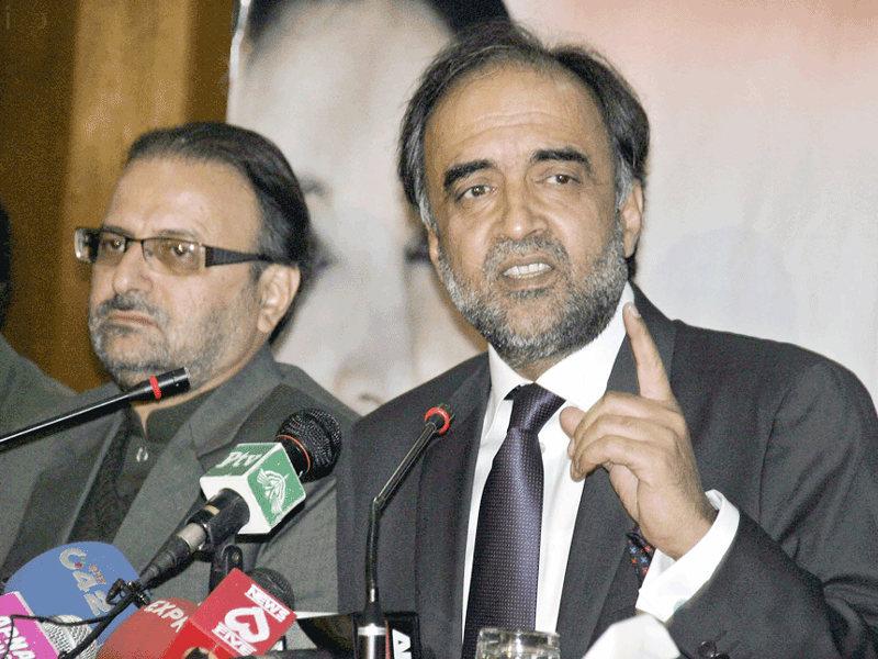 Attack on Islamabad to be dealt with might: PM aide Attack on Islamabad to be dealt with might: PM aide