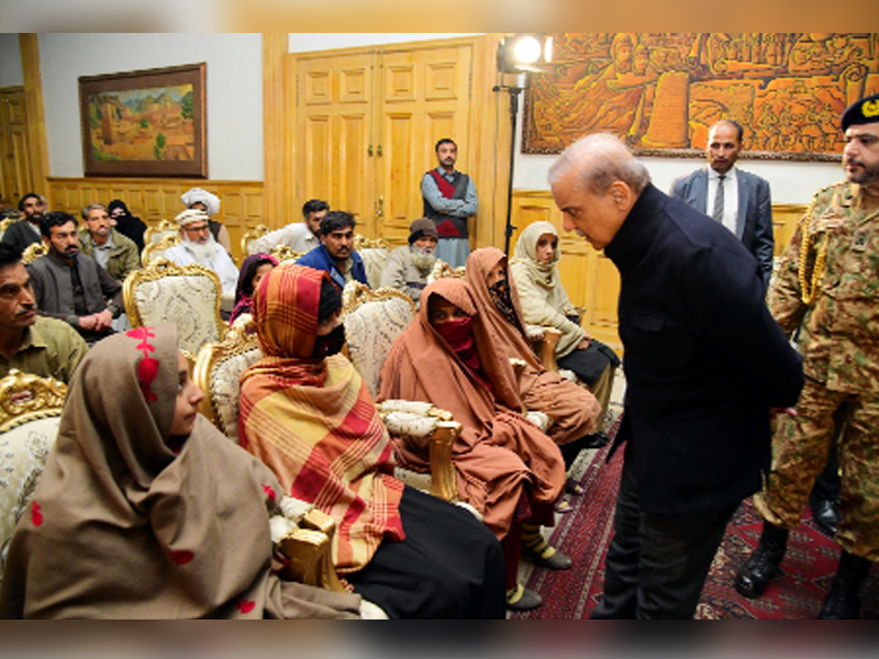 PM Shehbaz distributes compensation among KP rain victims PM Shehbaz distributes compensation among KP rain victims