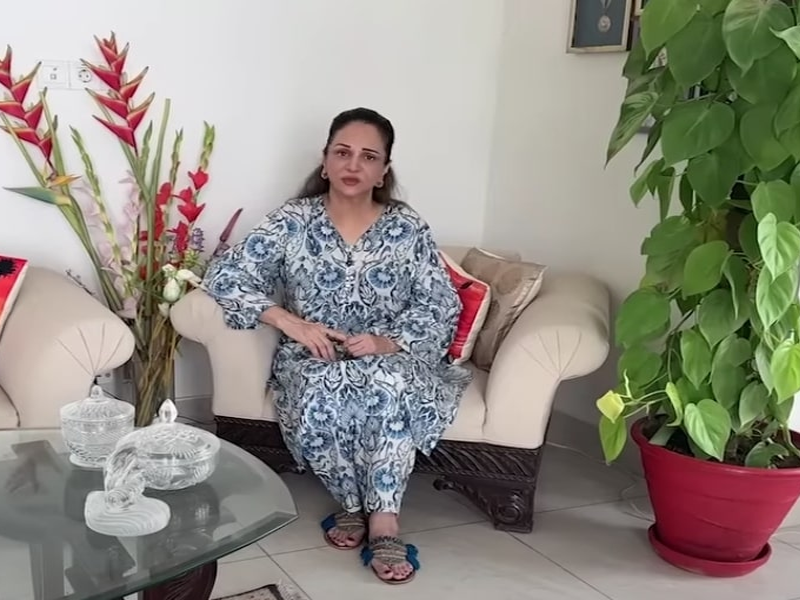 Bushra Ansari slams critics, calls them jealous Bushra Ansari slams critics, calls them jealous