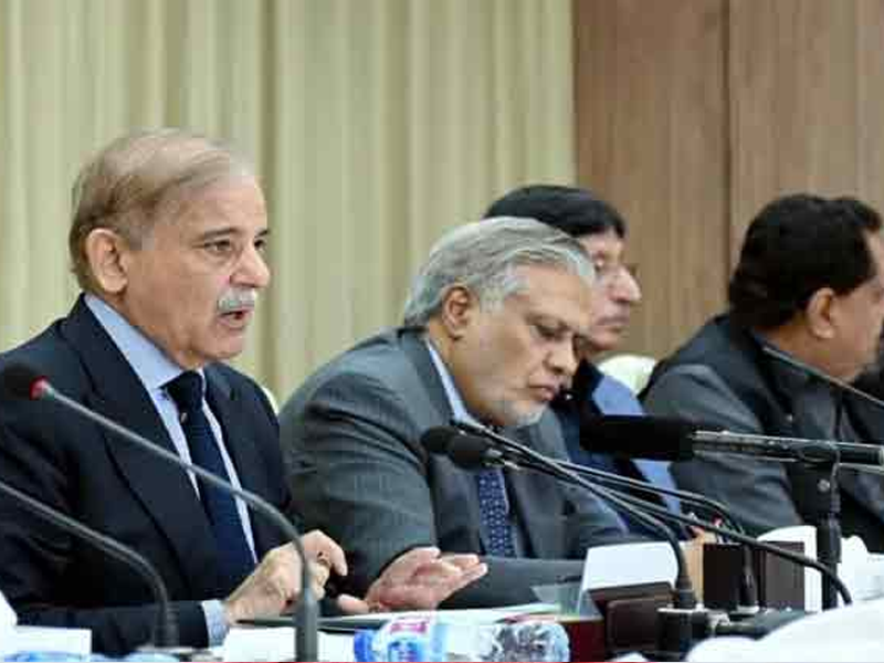 PM Shehbaz apprises Cabinet of his visits to KSA, Qatar PM Shehbaz apprises Cabinet of his visits to KSA, Qatar