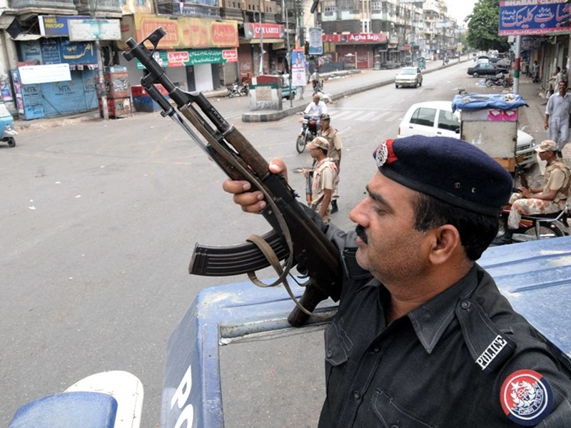 New Karachi Industrial Area Police conducts raids near Godhra, Khamisu Goth