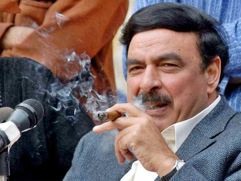 Sheikh Rasheed receives ‘threatening calls’ at Lal Haveli landline