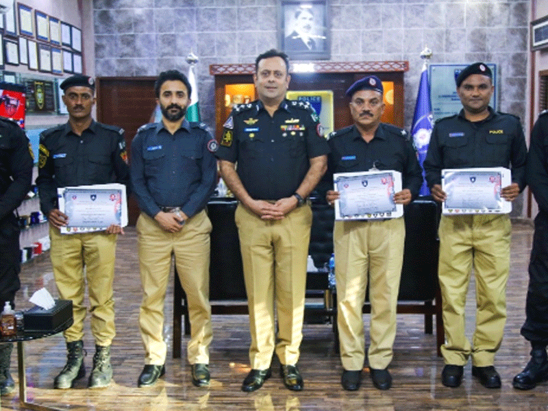 Certificates, cash reward awarded to Mizal-15 police by DIG Dr Maqsood Certificates, cash reward awarded to Mizal-15 police by DIG Dr Maqsood