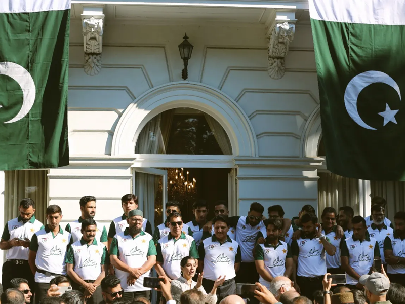 Pakistan team celebrates Independence Day in Netherlands